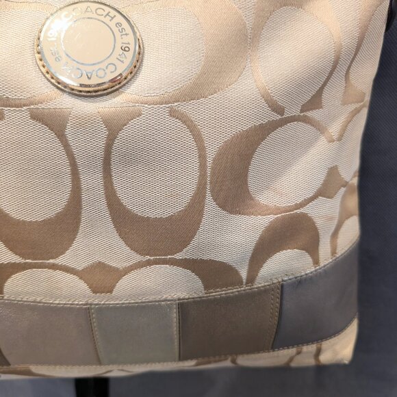 Coach Signature Khaki Metallic Patchwork Crossbody / Shoulder Bag - Picture 4 of 16